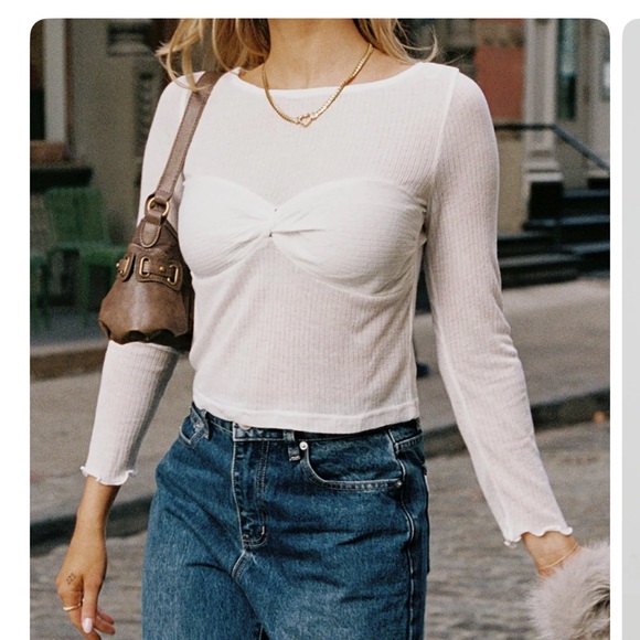 Princess Polly Tops - Princess Polly White Long Sleeve Twist Front Crop Top